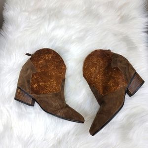 Lola Cruz brown calf hair western booties size 37